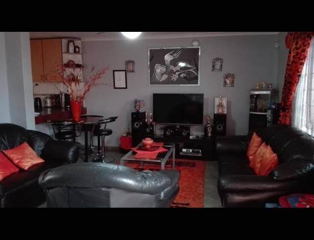 3 BEDROOM DUPLEX FOR SALE IN STANMORE